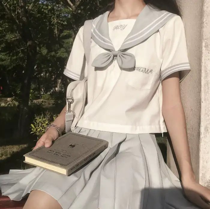 爱在巴黎破晓时